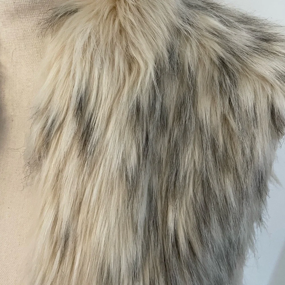 Fabulous Furs Faux Fur Vest in Cream and Gray - Picture 5 of 8